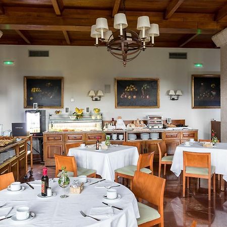 Parador De Туй Экстерьер фото