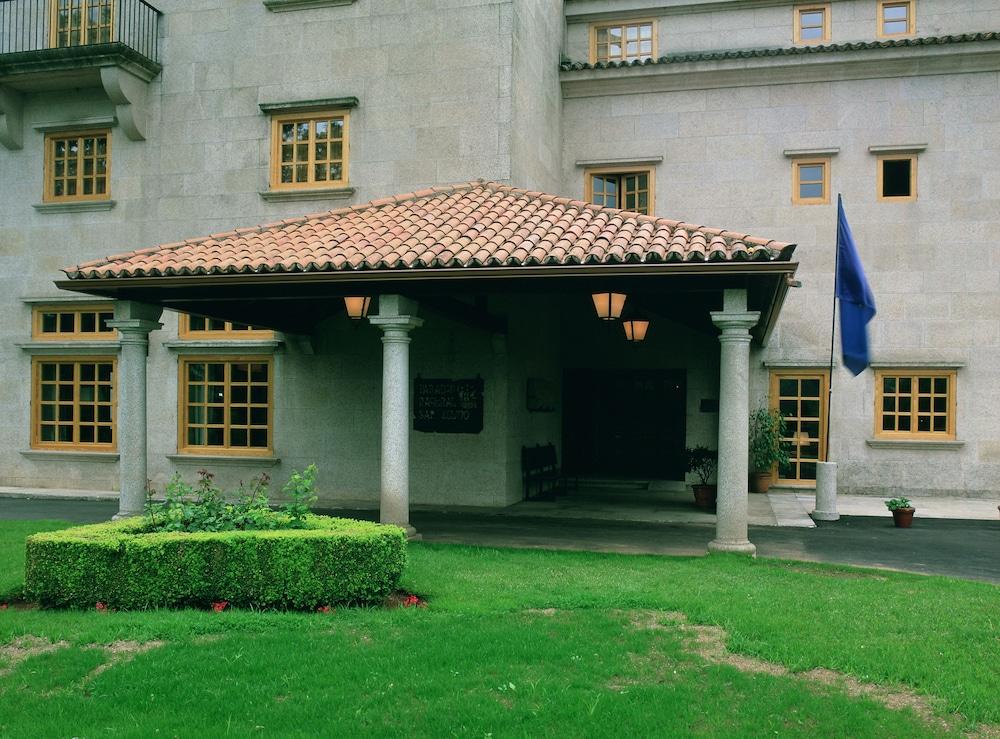 Parador De Туй Экстерьер фото