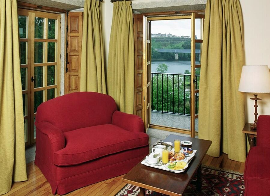 Parador De Туй Экстерьер фото